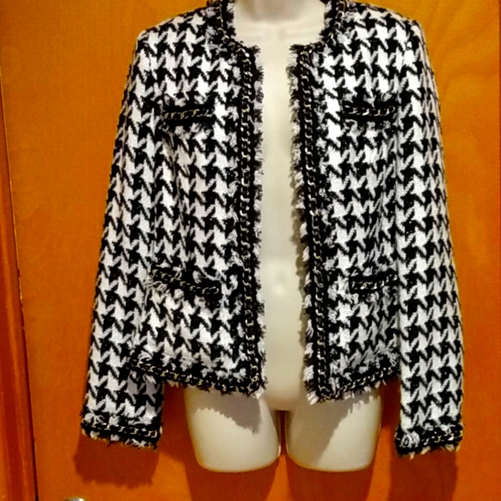 NWT Boston Proper size 6 beautiful jacket